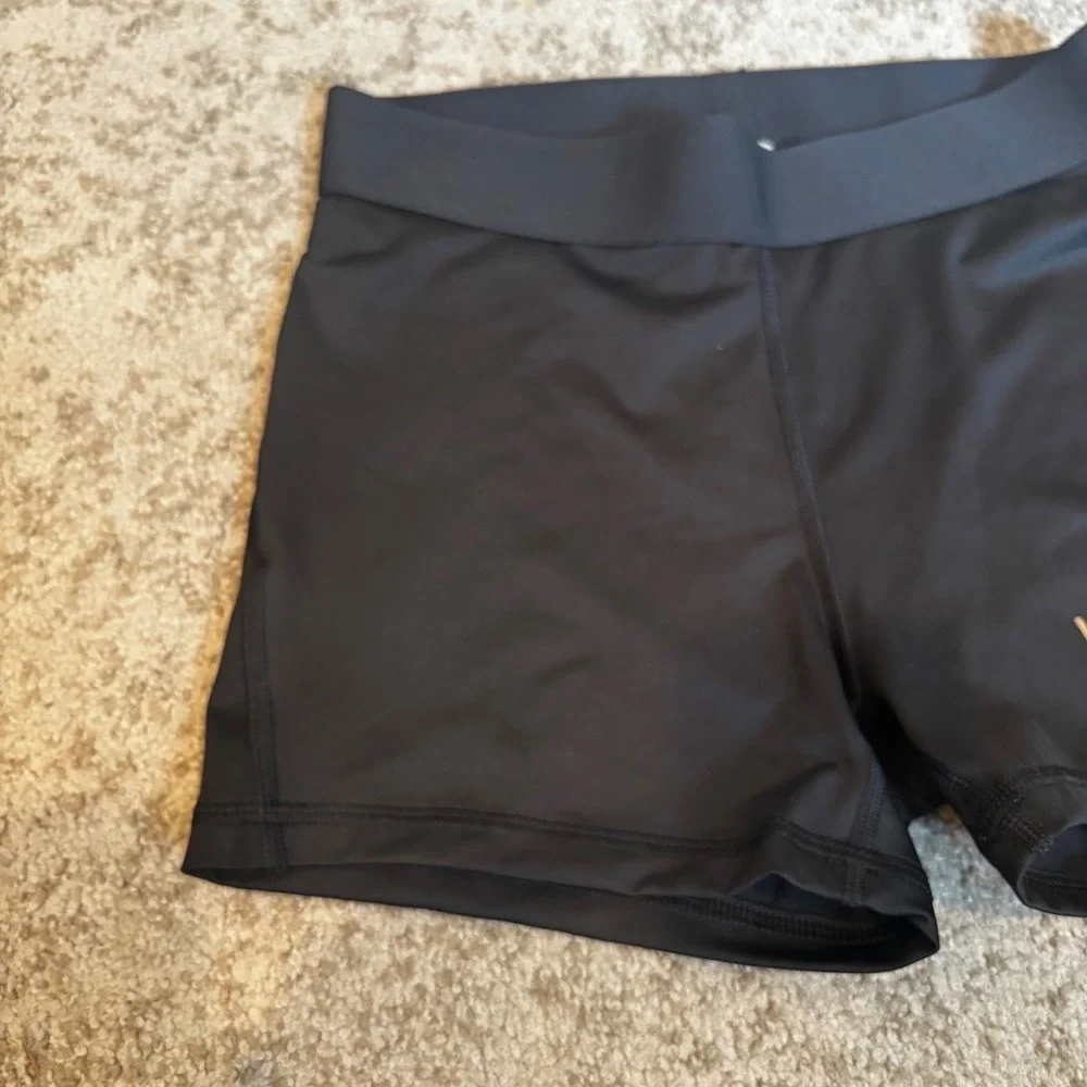 Victoria Sport Womens Black Compression Athletic‎ Shorts Silver Logo Size Small